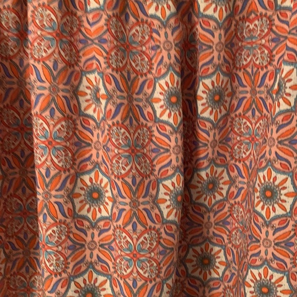 Sanctuary Ruffle bottom Top. - Picture 3 of 5